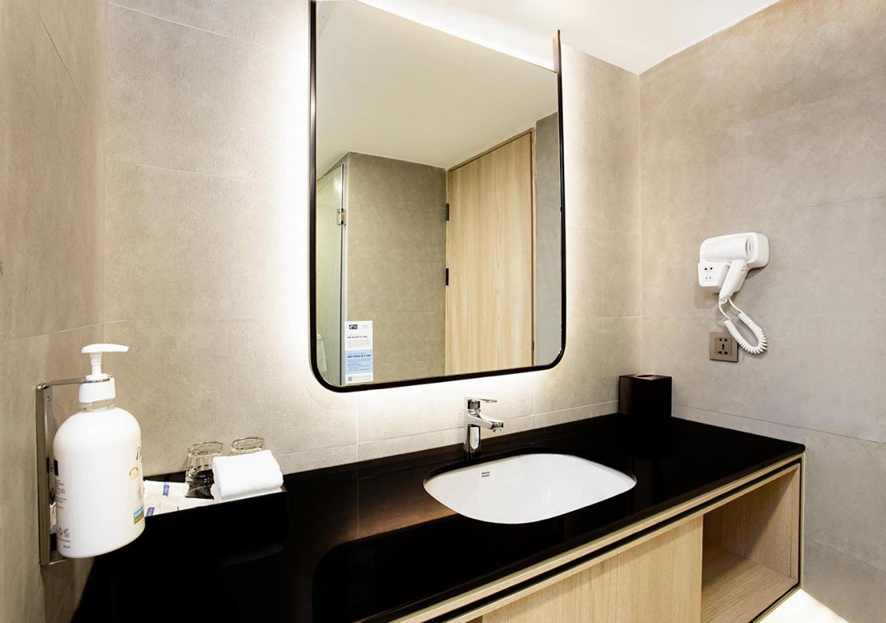 Holiday Inn Express & Suites Bangkok Central Pier By Ihg Exteriér fotografie