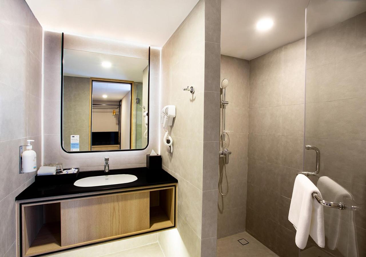 Holiday Inn Express & Suites Bangkok Central Pier By Ihg Exteriér fotografie