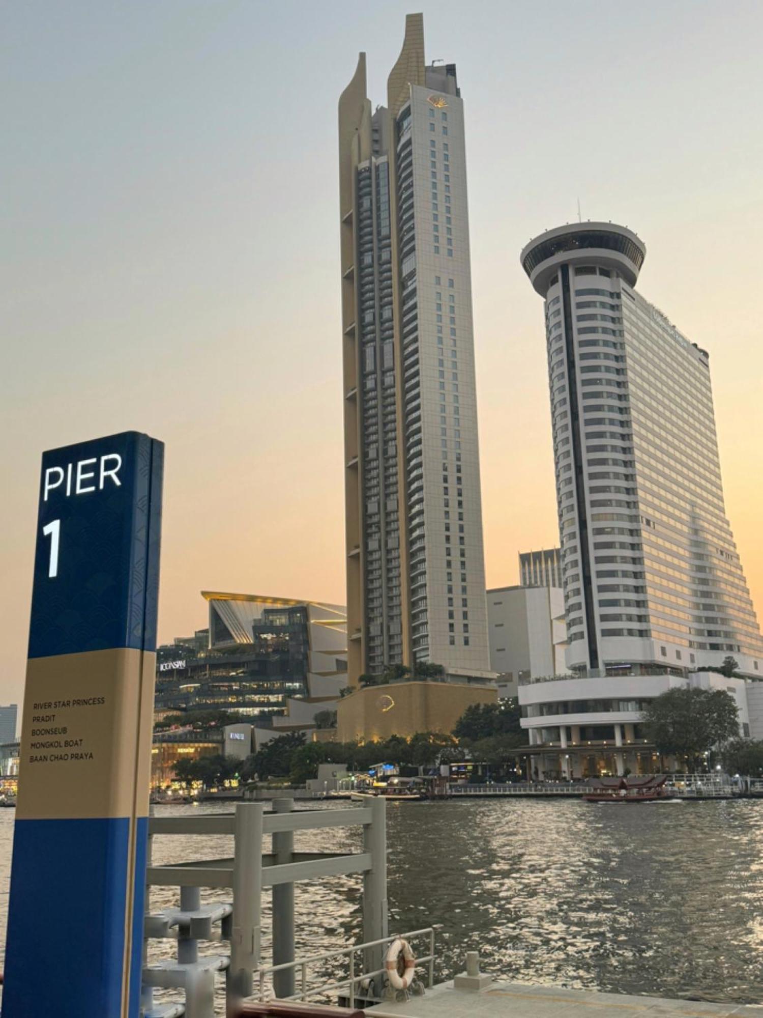 Holiday Inn Express & Suites Bangkok Central Pier By Ihg Exteriér fotografie