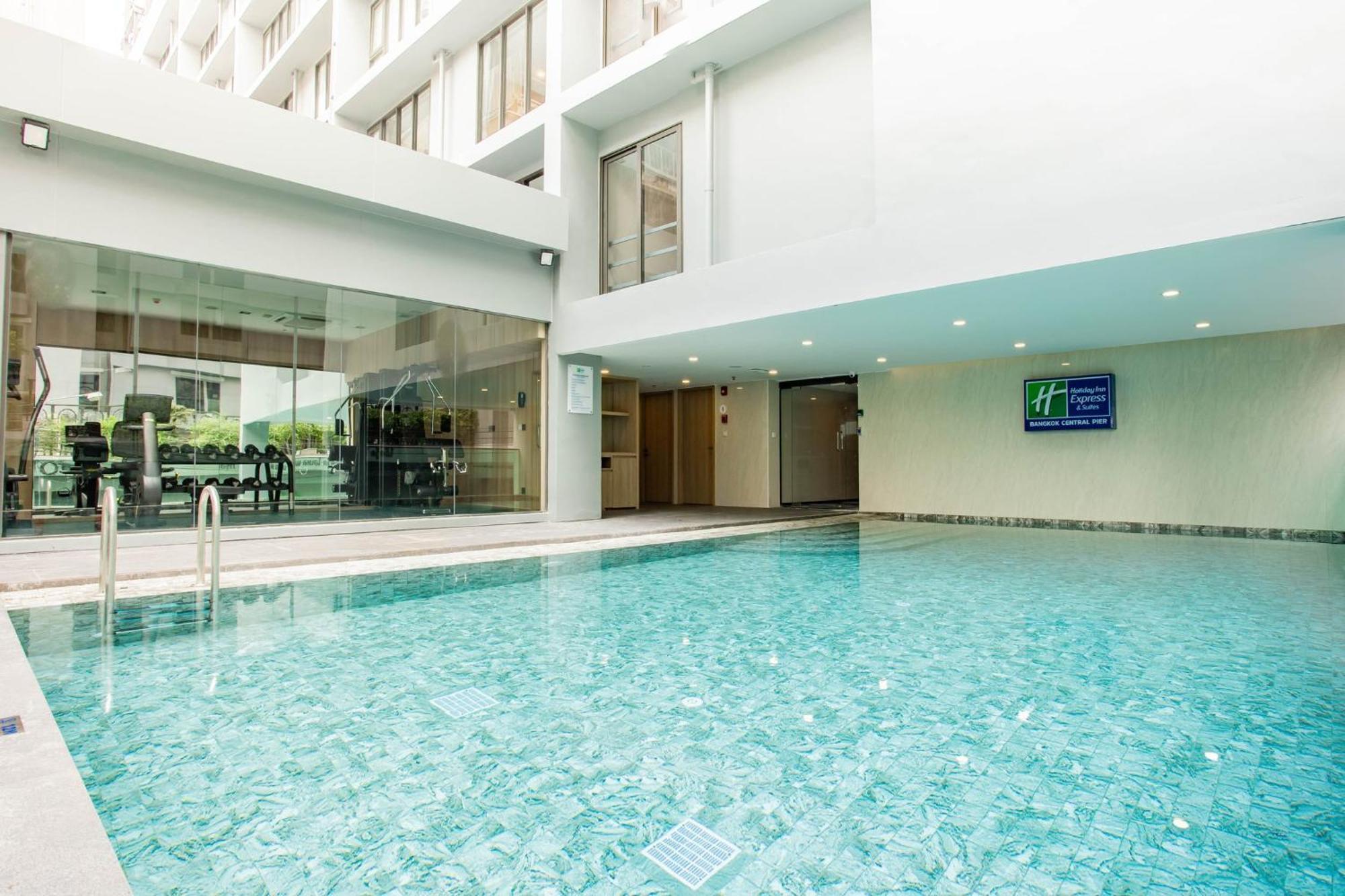 Holiday Inn Express & Suites Bangkok Central Pier By Ihg Exteriér fotografie